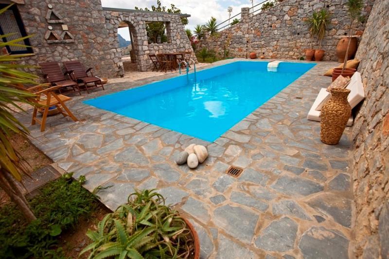 Aoritis Villas Lampini Room photo